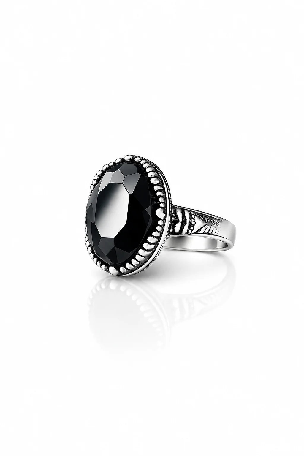 Elegant silver ring with black gemstone